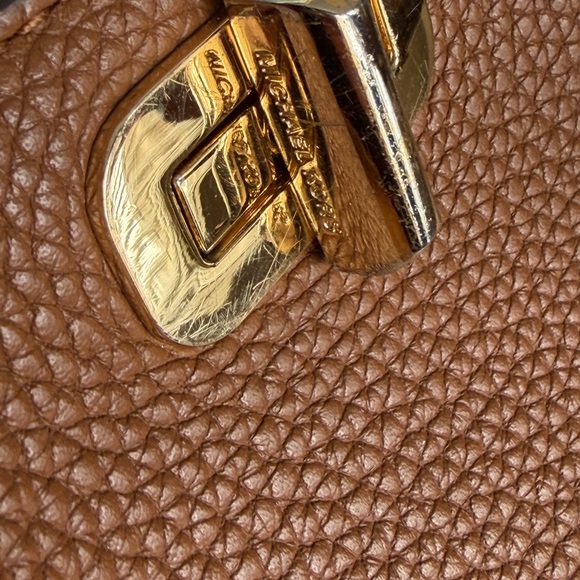 Michael Kors Boho Quiet Luxury Sullivan Leather Crossbody Luggage Brown (GUC) - Picture 15 of 15